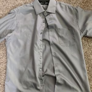 Geoffrey Beene Gray Button Up